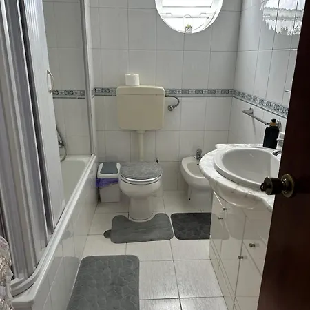 Em Apartamento Fátima